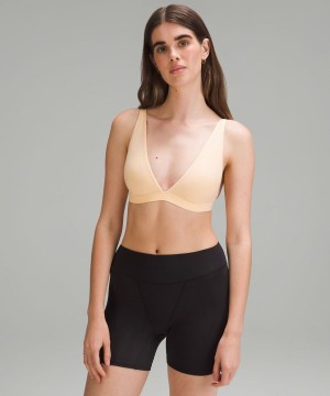 Lululemon Wundermost Ultra-Soft Nulu Triangle Bralette A–D Cups Sport BH Damen Beige | 2084JOIUG