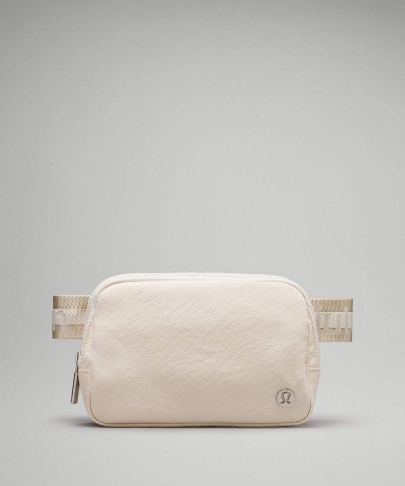 Lululemon Everywhere 1L Wordmark Gürteltasche Damen Weiß Beige Weiß | 0651ESQYM