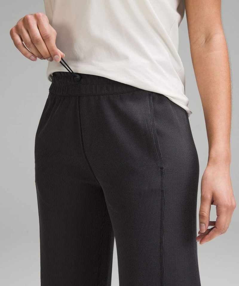 Lululemon Gerippt Softstreme Mid-Rise Weite-Leg Cropped 25