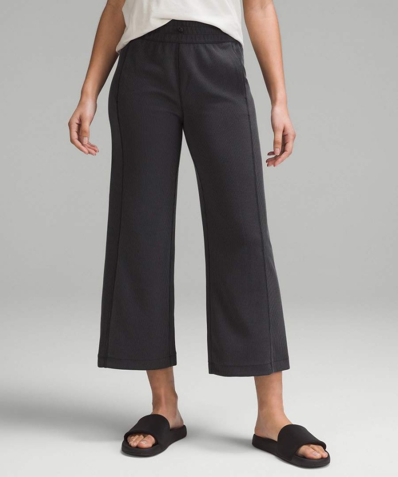 Lululemon Gerippt Softstreme Mid-Rise Weite-Leg Cropped 25\