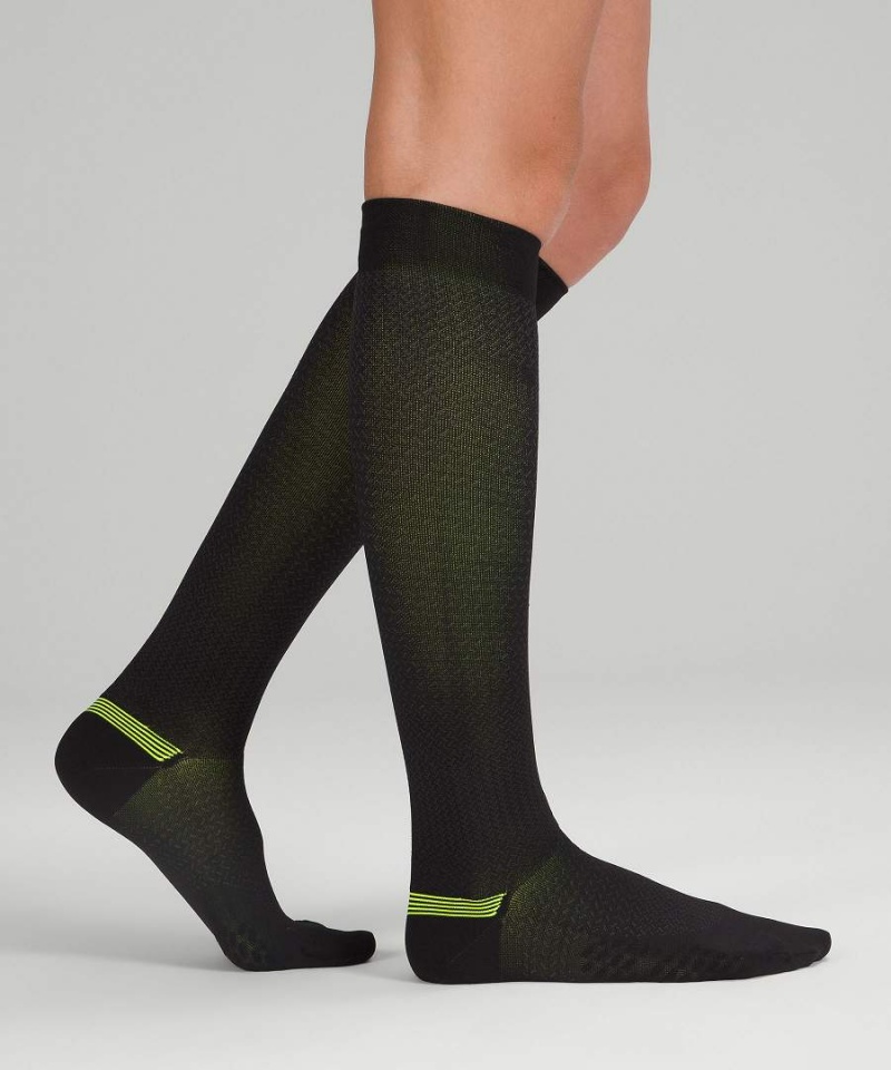 Lululemon MicroPillow Compression Knee-High Lauf Light Cushioning Socken Damen Schwarz Gelb | 7136WDBKA