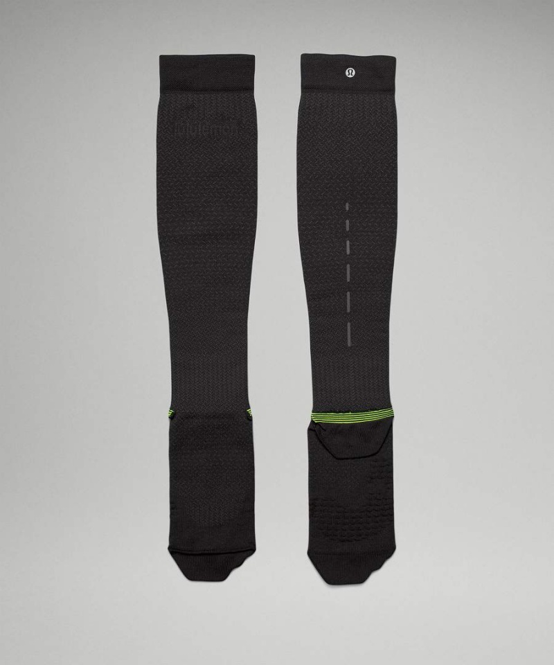 Lululemon MicroPillow Compression Knee-High Light Cushioning Lauf Socken Herren Schwarz Gelb | 5342RCZGS