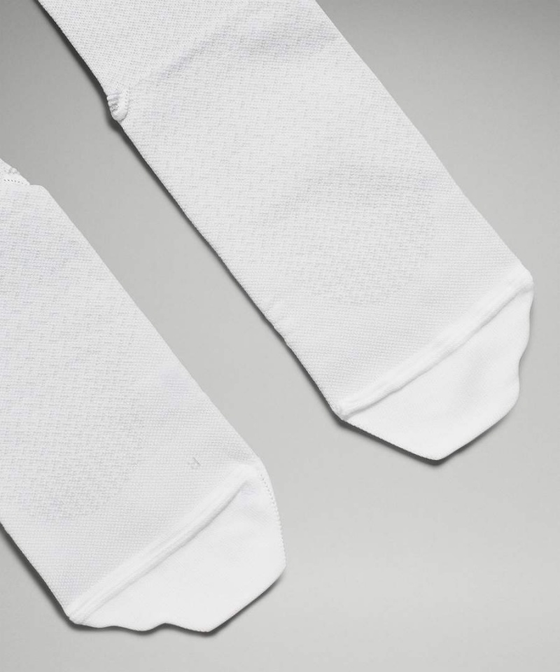 Lululemon MicroPillow Compression Knee-High Light Cushioning Lauf Socken Herren Weiß | 2418RFCTH