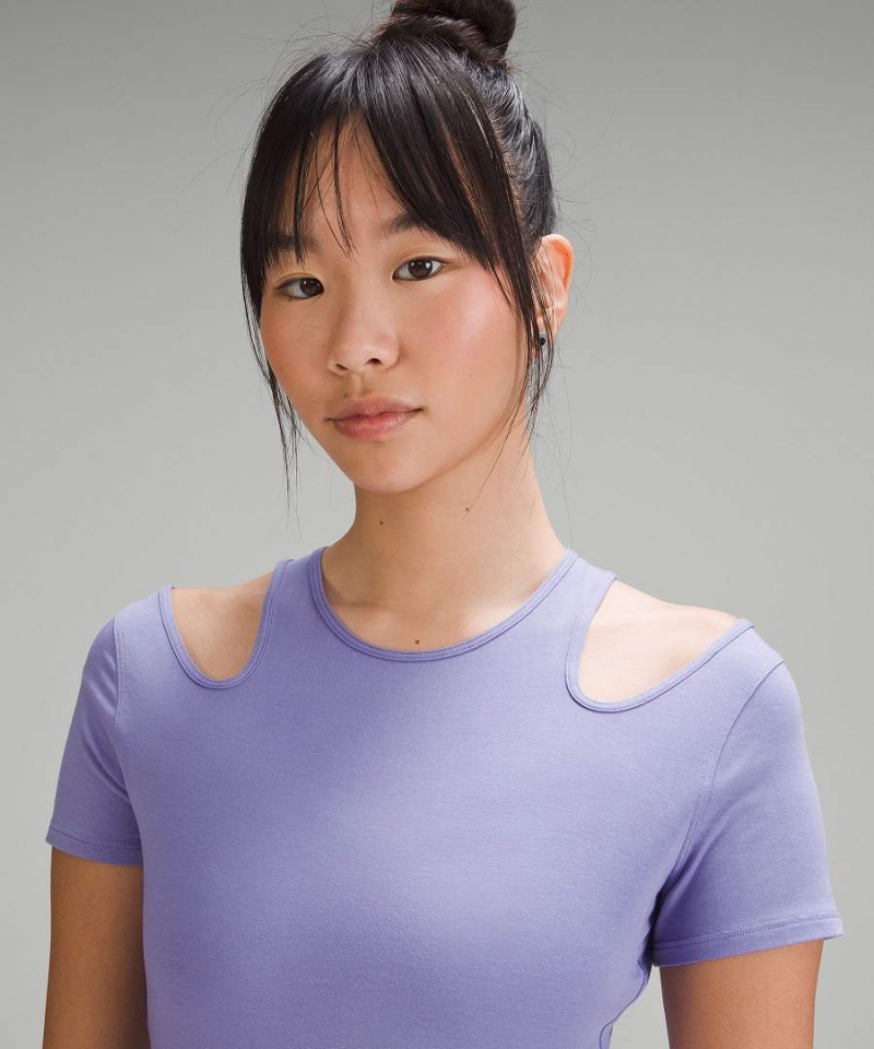 Lululemon Shoulder Cut-Out Yoga T-shirts Damen Dunkellavendel | 2103APRUE