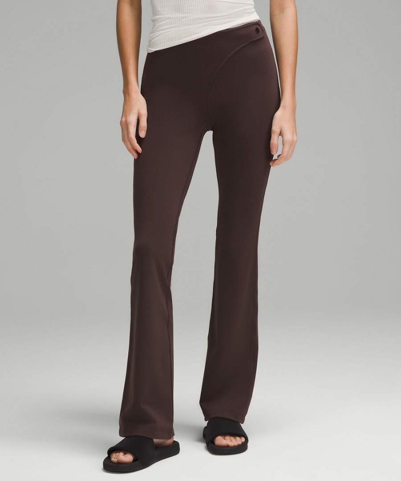 Lululemon SmoothCover Wrap-Taille Flared Pant 32\