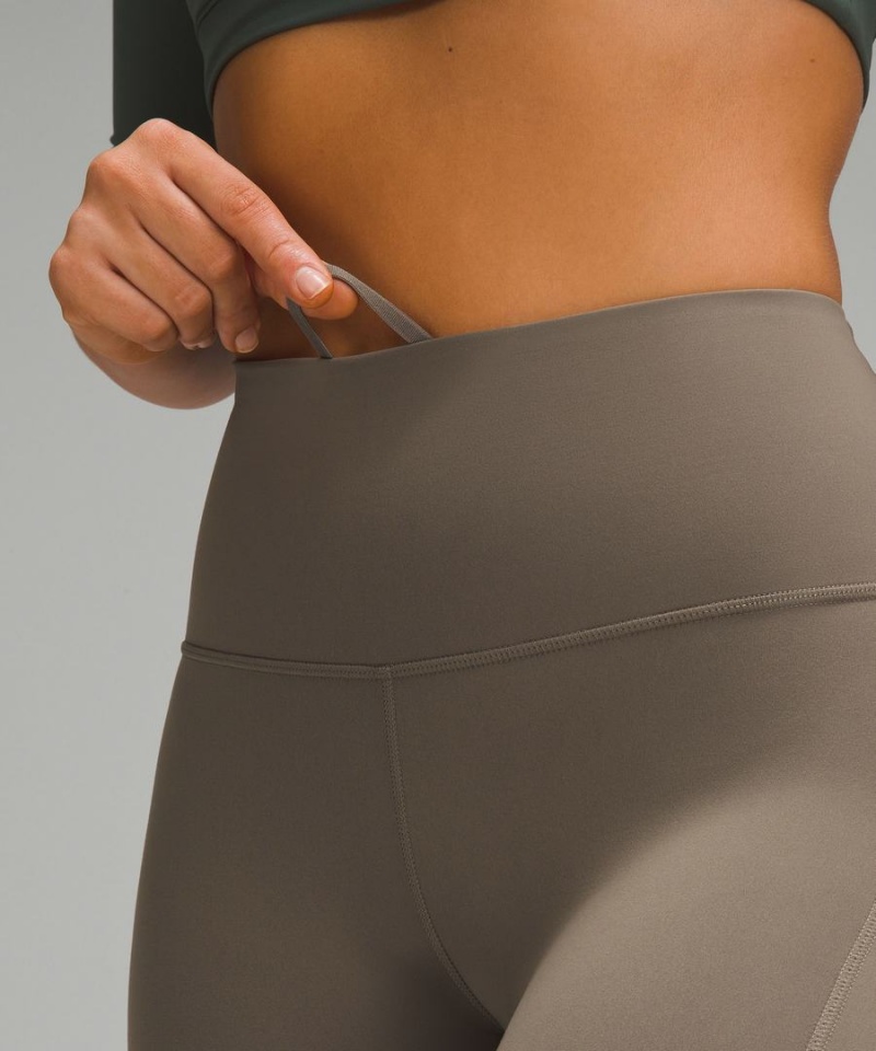 Lululemon Wunder Train Contour Fit High-Rise with Pockets 25